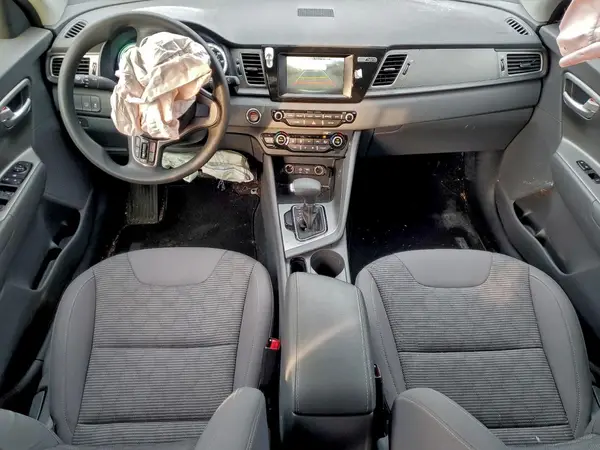 KNDCB3LC3K5265872 2019 KIA NIRO - Image 8