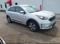 KNDCB3LC3K5282557 2019 KIA NIRO