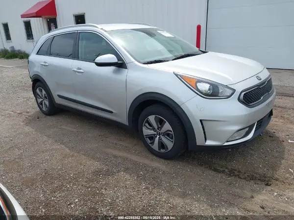 KNDCB3LC3K5282557 2019 KIA NIRO - Image 1