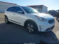 KNDCB3LC3K5286379 2019 KIA NIRO