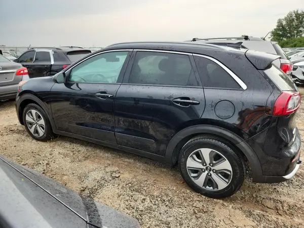 KNDCB3LC3K5292425 2019 KIA NIRO - Image 2