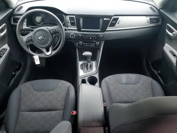 KNDCB3LC3K5292425 2019 KIA NIRO - Image 8