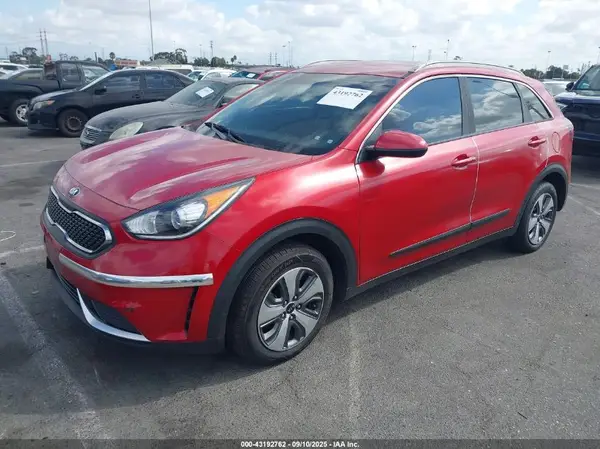KNDCB3LC3K5295339 2019 KIA NIRO - Image 2