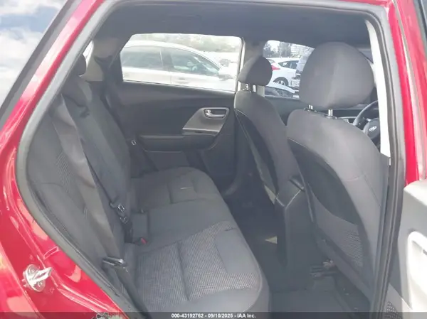 KNDCB3LC3K5295339 2019 KIA NIRO - Image 8
