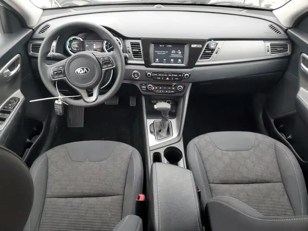 KNDCB3LC3K5297110 2019 KIA NIRO - Image 8