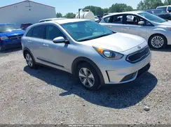 KNDCB3LC3K5299469 2019 KIA NIRO