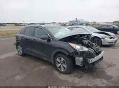 KNDCB3LC3K5305142 2019 KIA NIRO