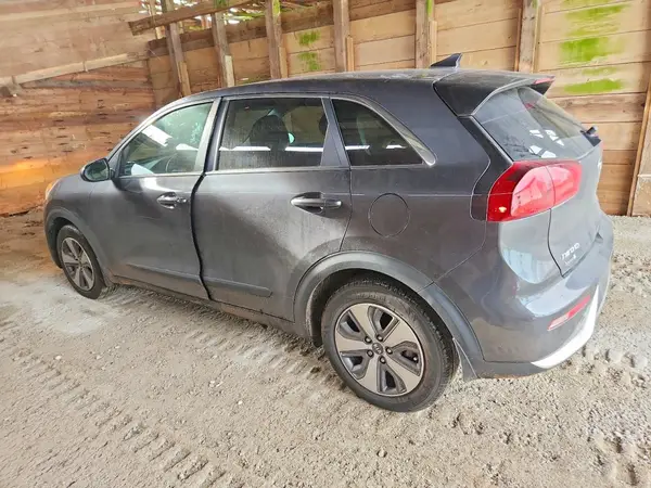 KNDCB3LC3K5314259 2019 KIA NIRO - Image 2