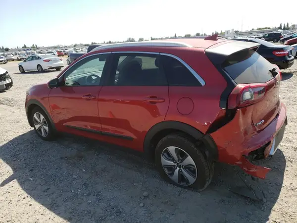 KNDCB3LC3K5324676 2019 KIA NIRO - Image 2
