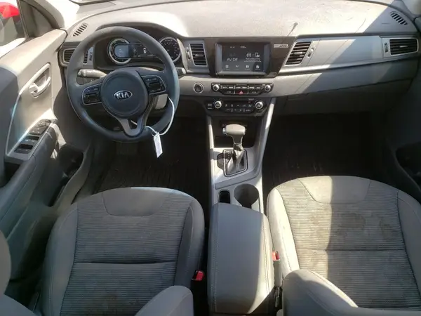 KNDCB3LC3K5324676 2019 KIA NIRO - Image 8