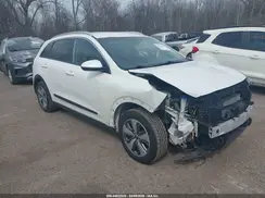 KNDCB3LC3K5331143 2019 KIA NIRO