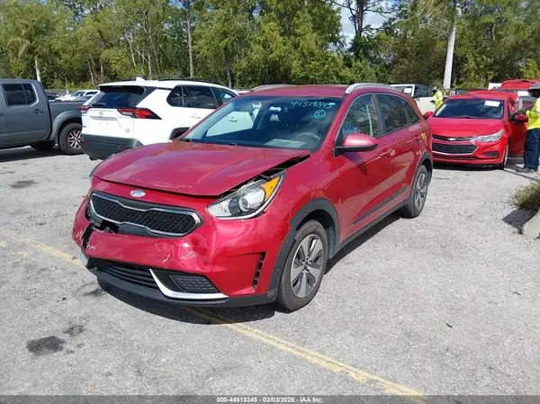KNDCB3LC3K5337007 2019 KIA NIRO - Image 2
