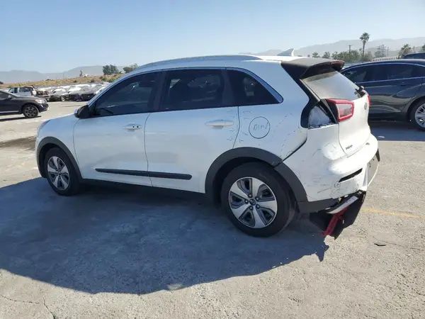KNDCB3LC3K5352994 2019 KIA NIRO - Image 2
