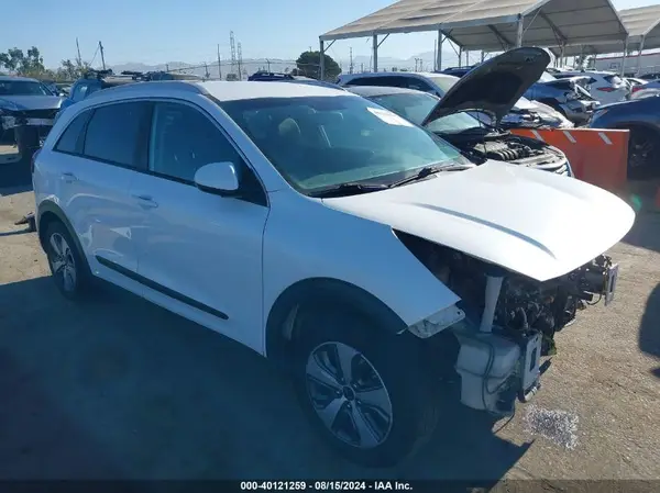 KNDCB3LC3L5370784 2020 KIA NIRO - Image 1