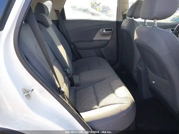 KNDCB3LC3L5370784 2020 KIA NIRO - Image 8