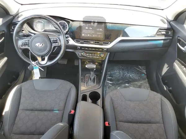 KNDCB3LC3L5374494 2020 KIA NIRO - Image 8