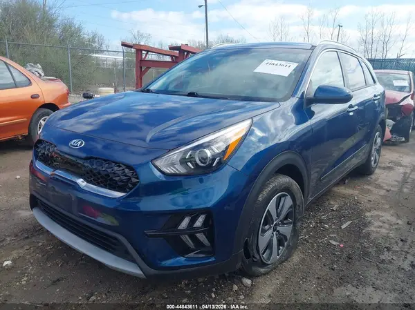 KNDCB3LC3L5393157 2020 KIA NIRO - Image 2