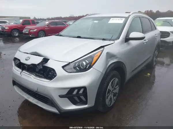 KNDCB3LC3L5393658 2020 KIA NIRO - Image 2