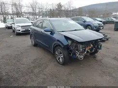 KNDCB3LC3L5400043 2020 KIA NIRO