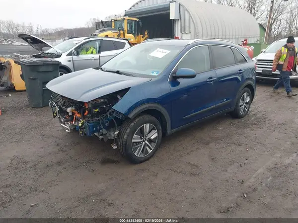 KNDCB3LC3L5400043 2020 KIA NIRO - Image 2