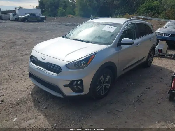 KNDCB3LC3L5400821 2020 KIA NIRO - Image 2