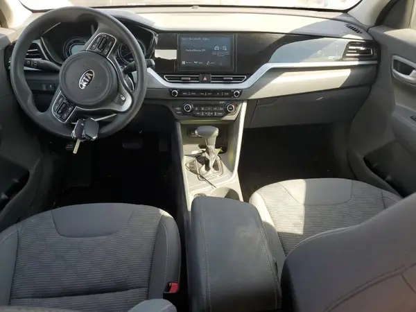 KNDCB3LC3M5463659 2021 KIA NIRO - Image 8