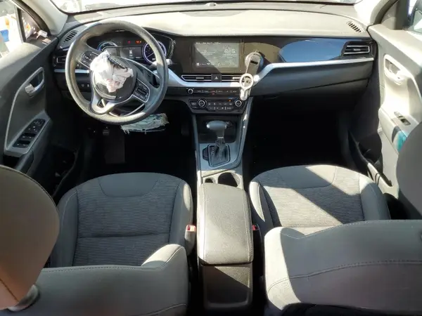 KNDCB3LC3M5471809 2021 KIA NIRO - Image 8