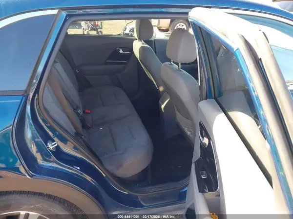 KNDCB3LC3M5475732 2021 KIA NIRO - Image 8