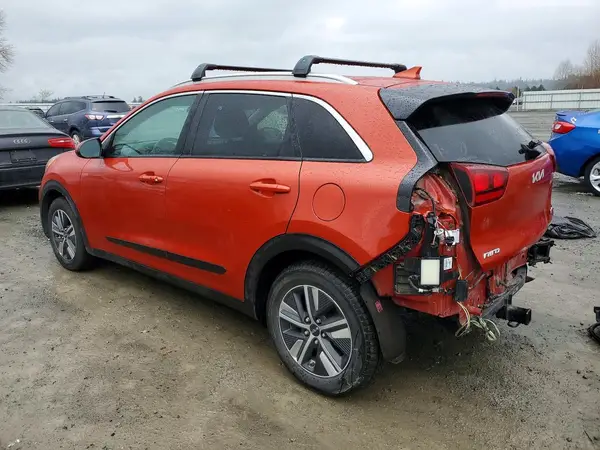 KNDCB3LC3N5509332 2022 KIA NIRO - Image 2