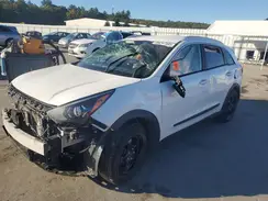 KNDCB3LC3N5510545 2022 KIA NIRO
