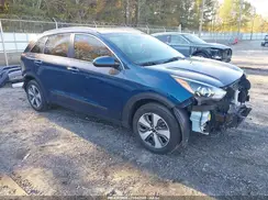 KNDCB3LC3N5513770 2022 KIA NIRO