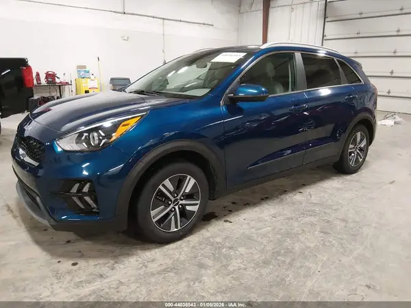 KNDCB3LC3N5515017 2022 KIA NIRO - Image 2