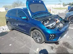 KNDCB3LC3N5527443 2022 KIA NIRO