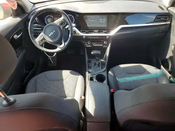 KNDCB3LC3N5539981 2022 KIA NIRO - Image 8