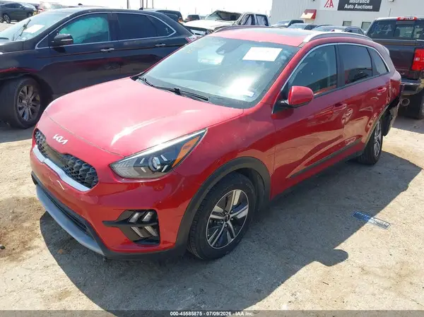 KNDCB3LC3N5541536 2022 KIA NIRO - Image 2