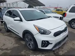 KNDCB3LC3N5547028 2022 KIA NIRO