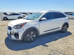 KNDCB3LC3N5547885 2022 KIA NIRO