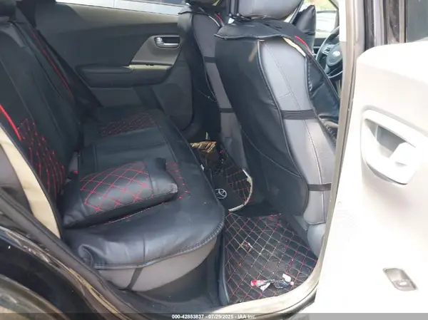 KNDCB3LC4H5039851 2017 KIA NIRO - Image 8