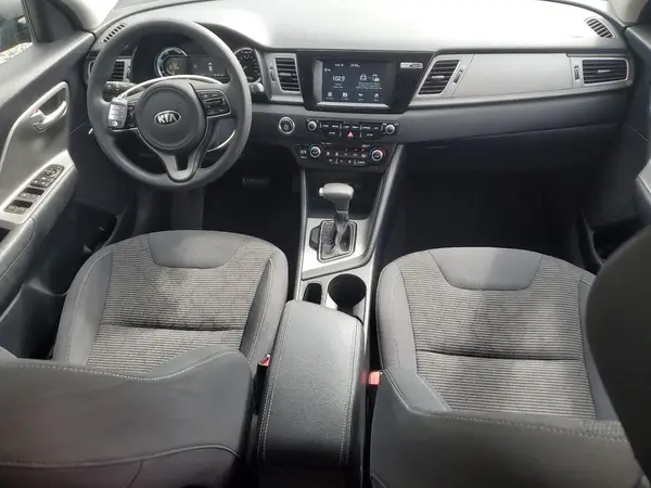 KNDCB3LC4H5040319 2017 KIA NIRO - Image 8