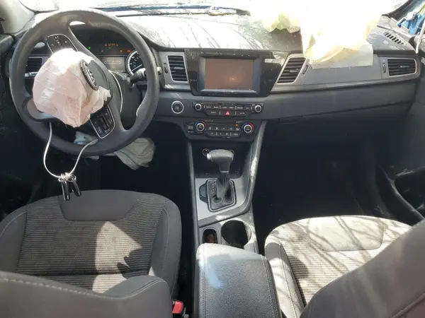 KNDCB3LC4H5040403 2017 KIA NIRO - Image 8