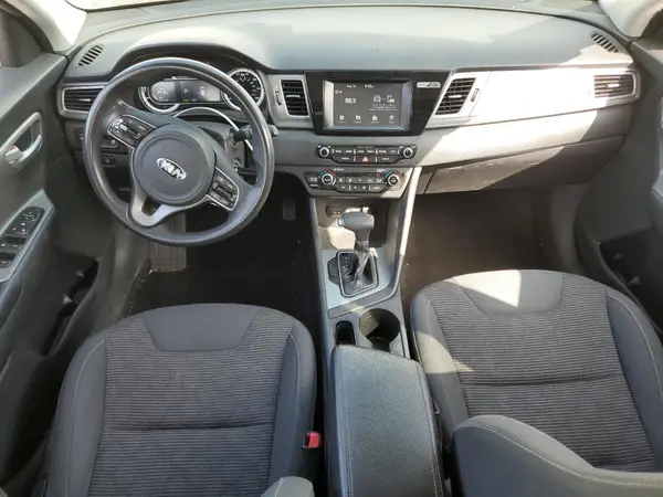 KNDCB3LC4H5047917 2017 KIA NIRO - Image 8