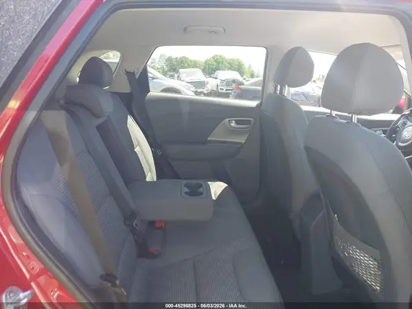 KNDCB3LC4H5048579 2017 KIA NIRO - Image 8