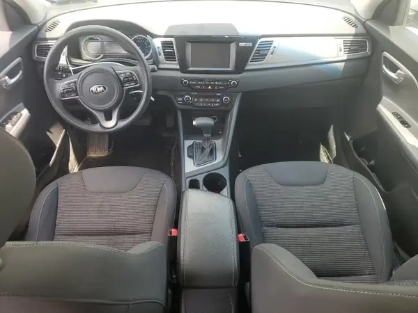 KNDCB3LC4H5050204 2017 KIA NIRO - Image 8