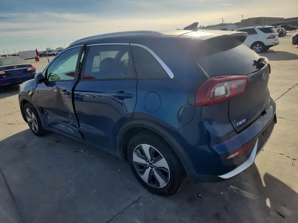 KNDCB3LC4H5053541 2017 KIA NIRO - Image 2
