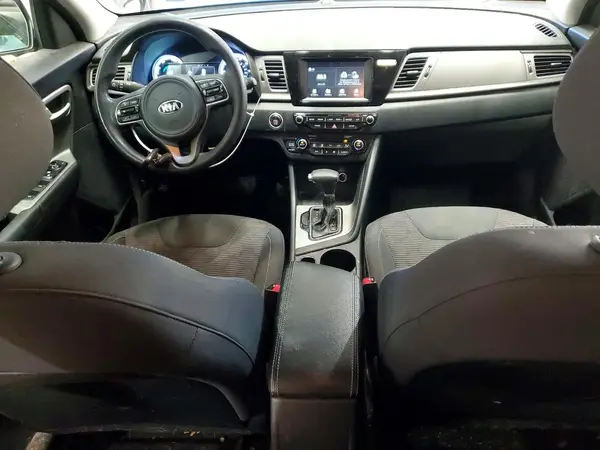 KNDCB3LC4H5053913 2017 KIA NIRO - Image 8