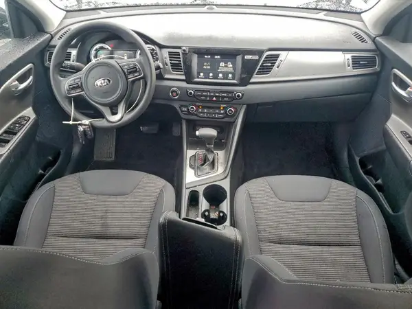 KNDCB3LC4H5059498 2017 KIA NIRO - Image 8
