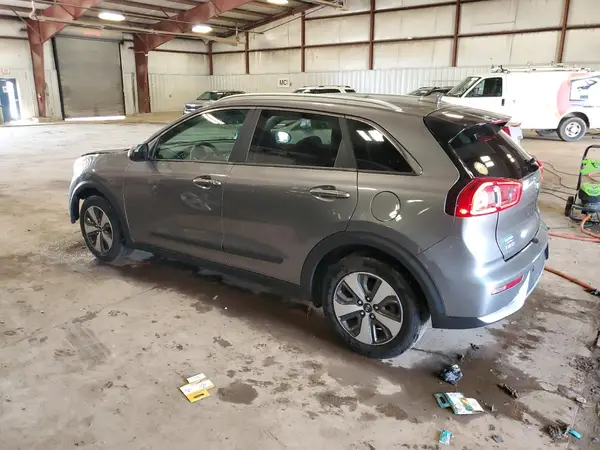 KNDCB3LC4H5062644 2017 KIA NIRO - Image 2