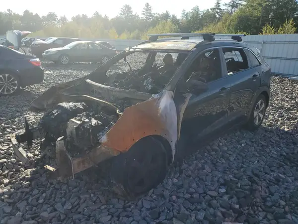 KNDCB3LC4H5066564 2017 KIA NIRO - Image 1