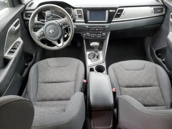 KNDCB3LC4H5080190 2017 KIA NIRO - Image 8