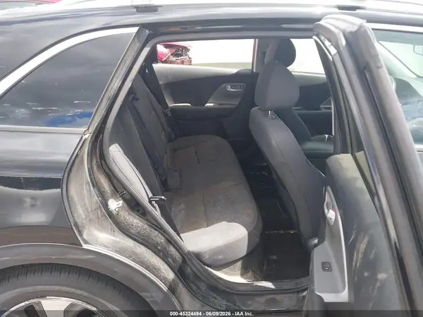 KNDCB3LC4H5084448 2017 KIA NIRO - Image 8